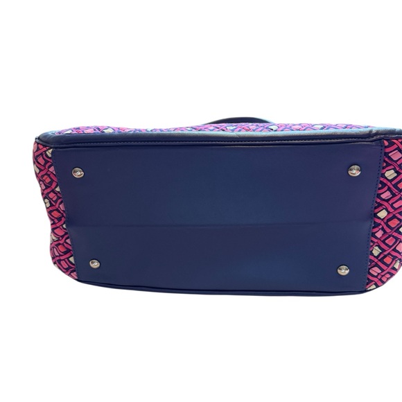 Vera Bradley Katalina Pink Diamonds – Breast Cancer Awareness Edition - Picture 3 of 5